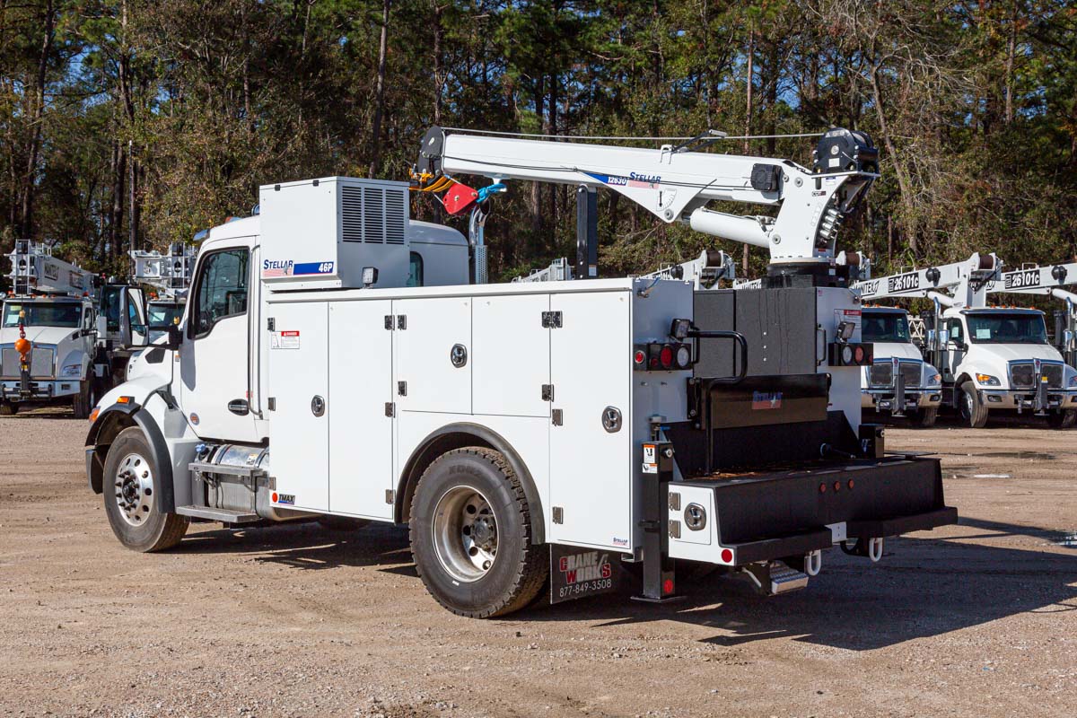 New Stellar 12630 TMAX 2-11 service body on New Kenworth T280